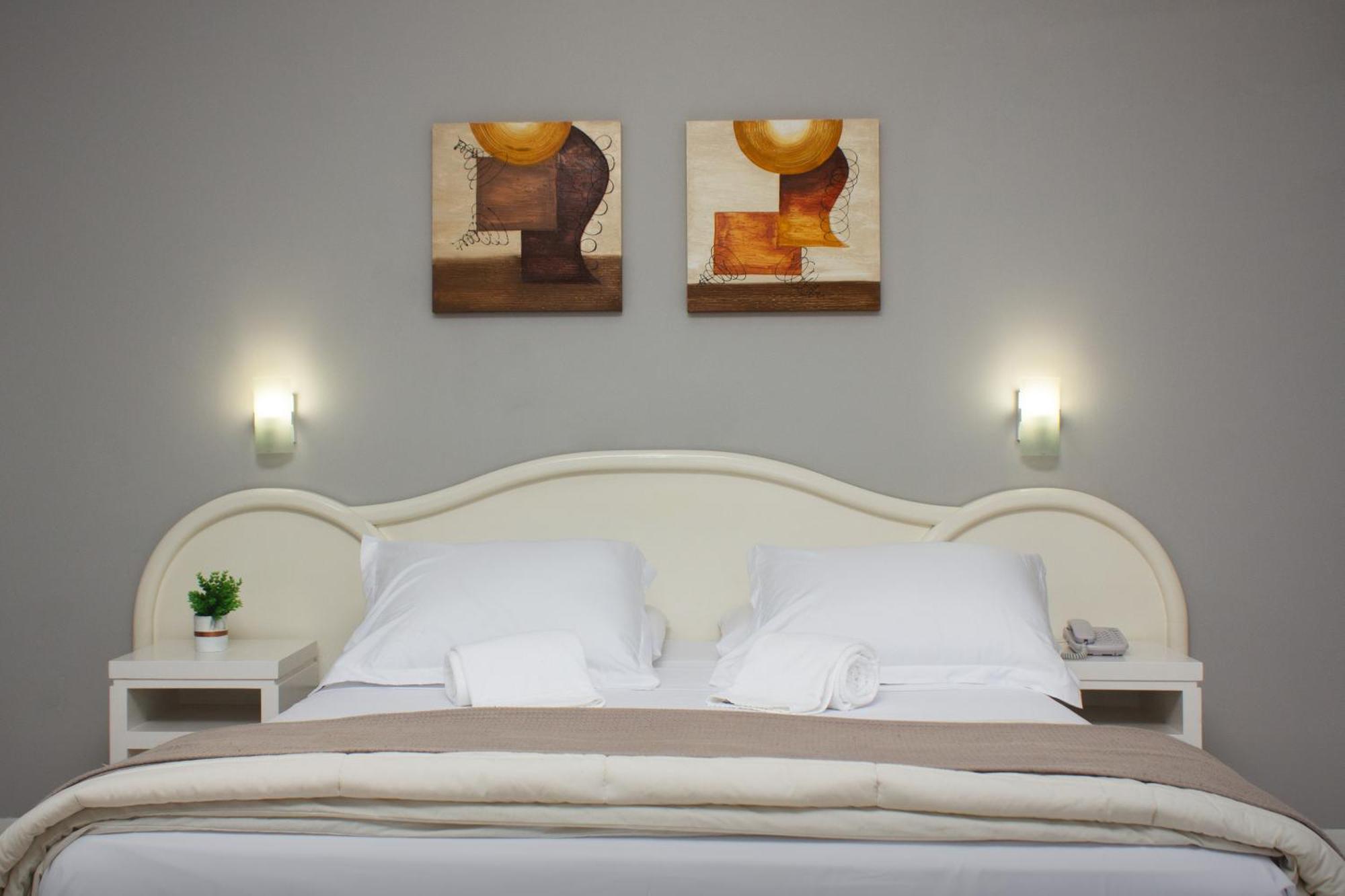 Hotel Cavera Alegrete Kültér fotó