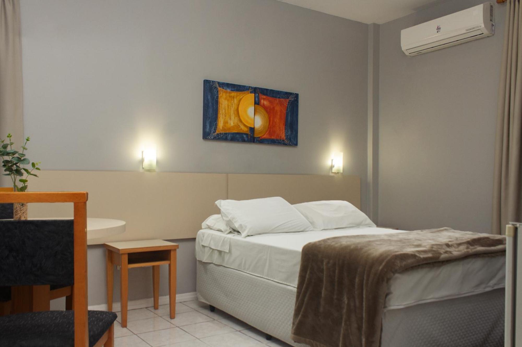 Hotel Cavera Alegrete Kültér fotó