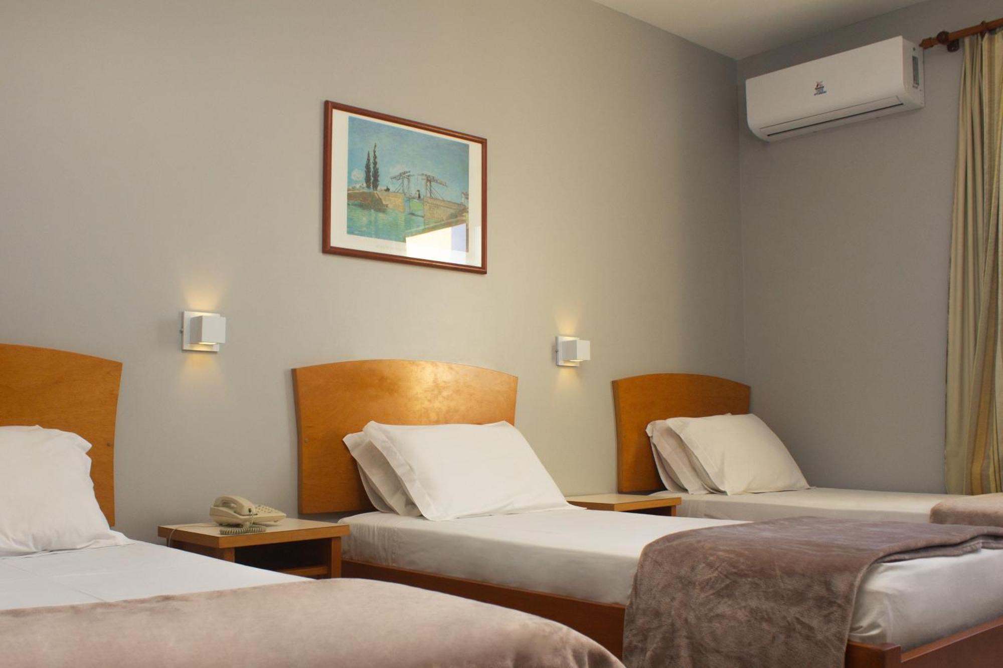 Hotel Cavera Alegrete Kültér fotó